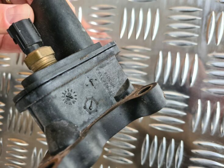 Termostata korpuss priekš CHRYSLER SEBRING 2006
