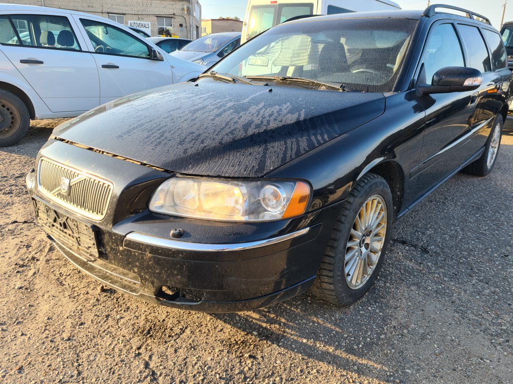 VOLVO V70 2007 321