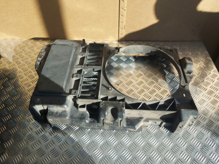 Dzesēšanas radiatora ventilatora korpuss priekš PEUGEOT 407 2006