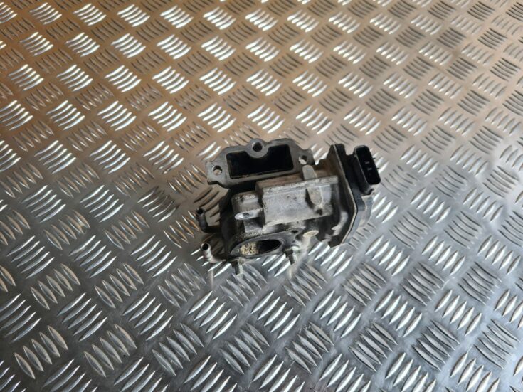 EGR vārsts priekš TOYOTA AVENSIS 2012