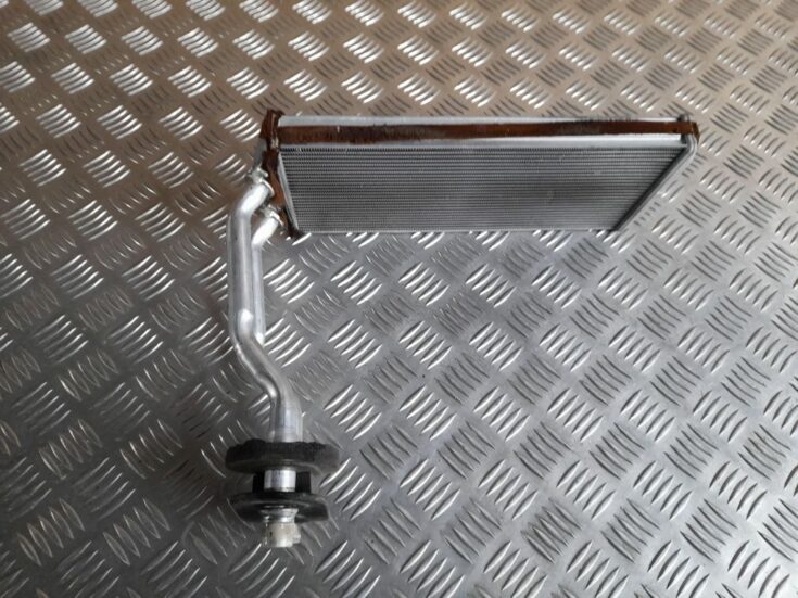 Apsildes sistēmas radiators priekš CITROEN PICASSO 2007