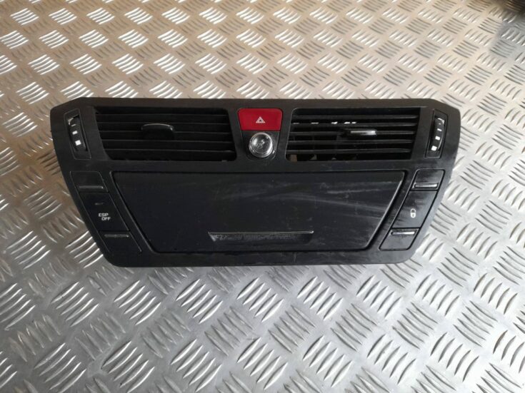 Mērinstrumentu paneļa gaisa vads, centrā priekš CITROEN PICASSO 2007