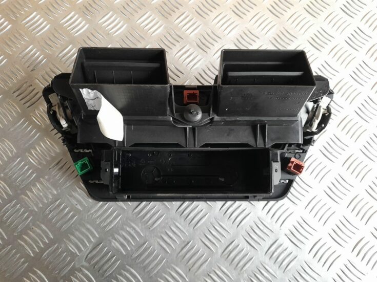 Mērinstrumentu paneļa gaisa vads, centrā priekš CITROEN PICASSO 2007