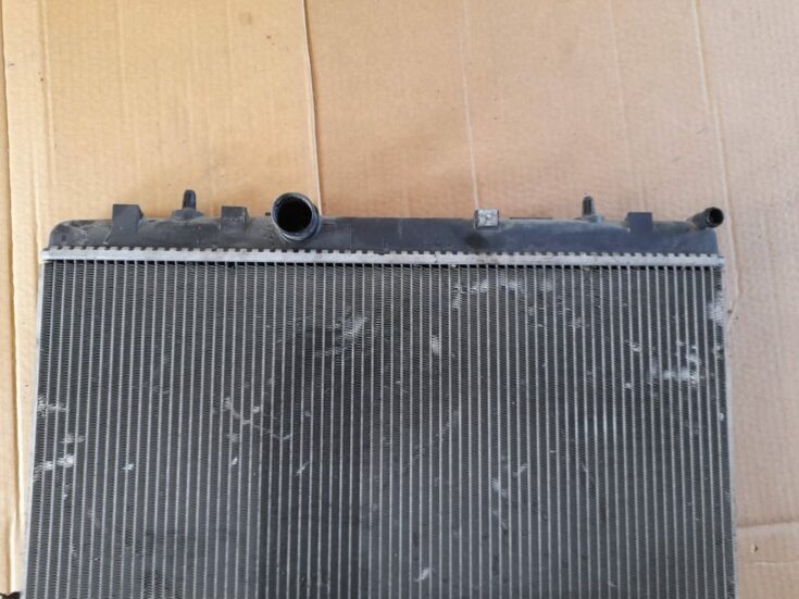 Dzesēšanas radiators priekš CITROEN PICASSO 2007