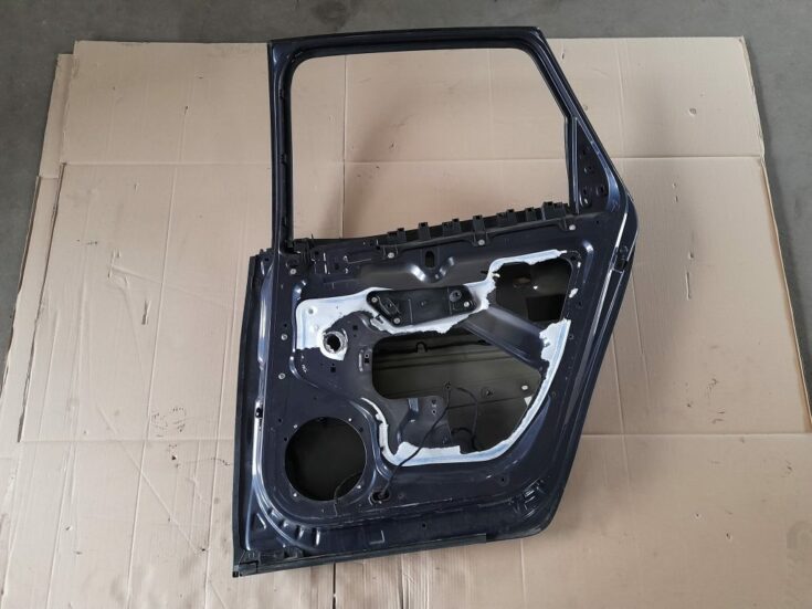 Aizmugurējās labās durvis priekš CITROEN PICASSO 2007