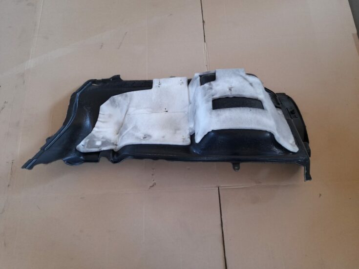 Bagāžnieka nodalījuma sānu apdare priekš MAZDA 6 2008