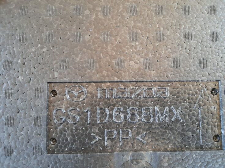 Bagāžnieka nodalījuma instrumentu ieliktnis priekš MAZDA 6 2008