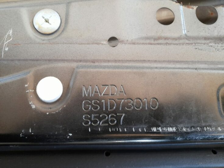 Aizmugurējās kreisās durvis priekš MAZDA 6 2008