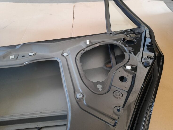 Aizmugurējās labās durvis priekš MAZDA 6 2008