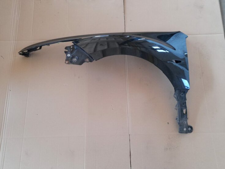 Priekšējais kreisais spārns priekš MAZDA 6 2008