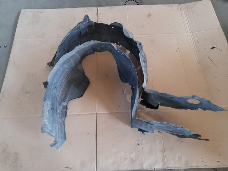 Priekšējais labais paspārns priekš MAZDA 6 2008