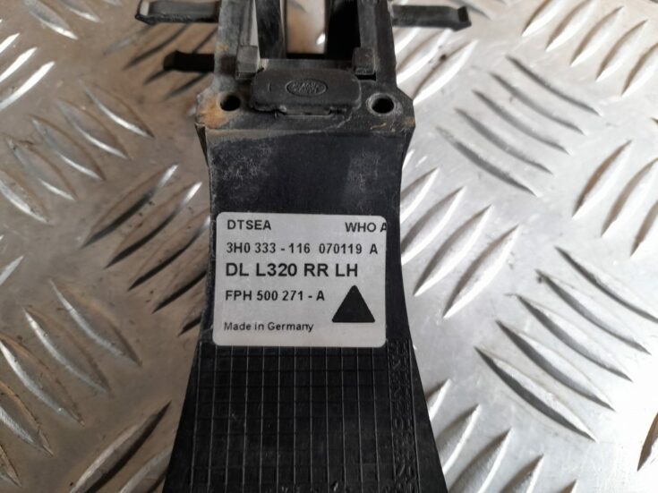 Aizmugurējais kreisais durvju rokturis priekš RANGE ROVER SPORT 2007