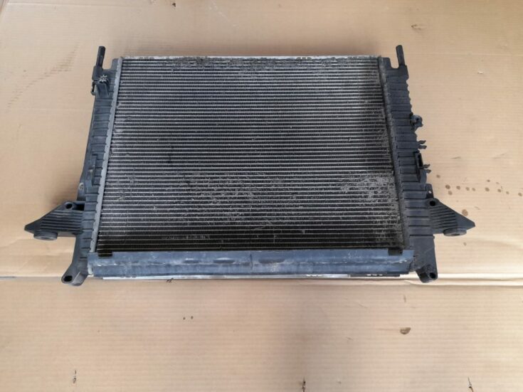 Dzesēšanas radiators priekš RANGE ROVER SPORT 2007