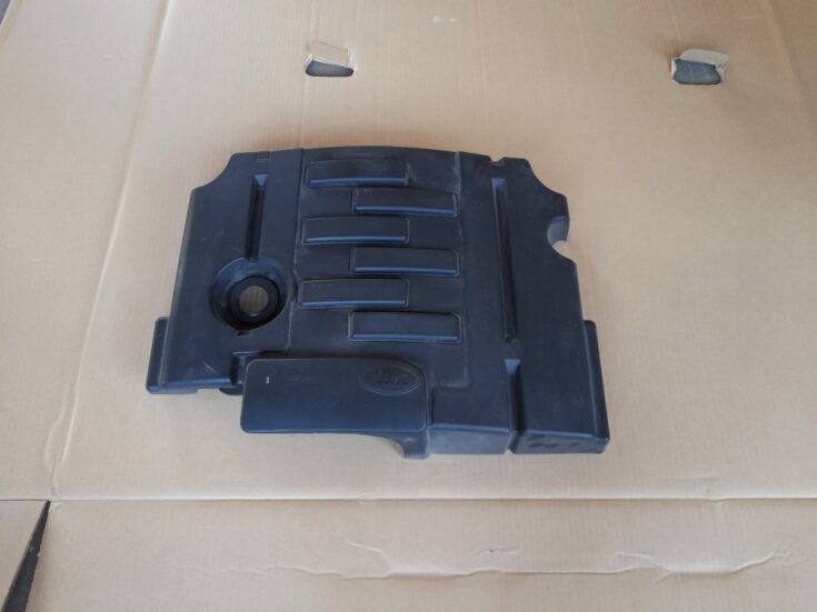 Dzinēja dekoratīvais vāks priekš RANGE ROVER SPORT 2007