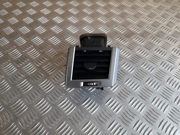 Mērinstrumentu paneļa gaisa vads, pa labi priekš RANGE ROVER SPORT 2007