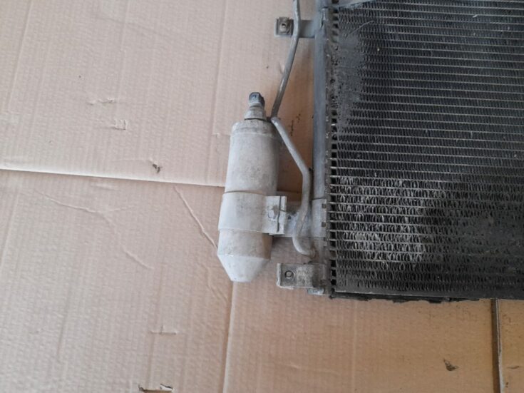 Gaisa kondicioniera radiators priekš VOLVO V70 2003 SILVER