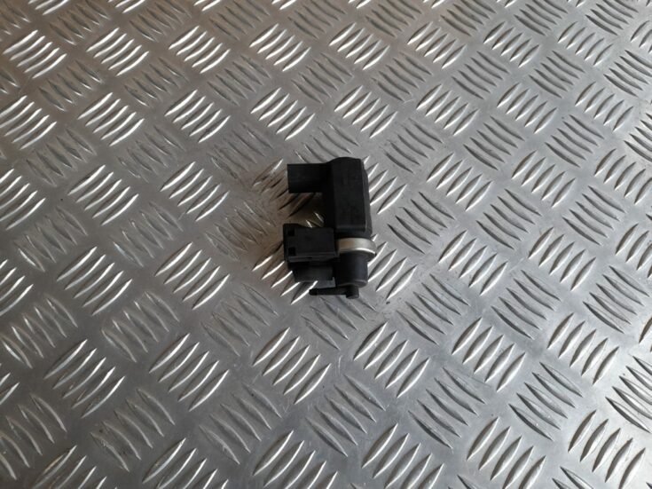 Solenoīda vakuuma vārsts priekš VW PHAETON 2005