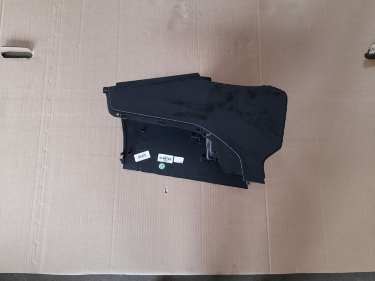 Centrālās konsoles (apdares) vidēja daļa priekš VOLVO XC60 2009