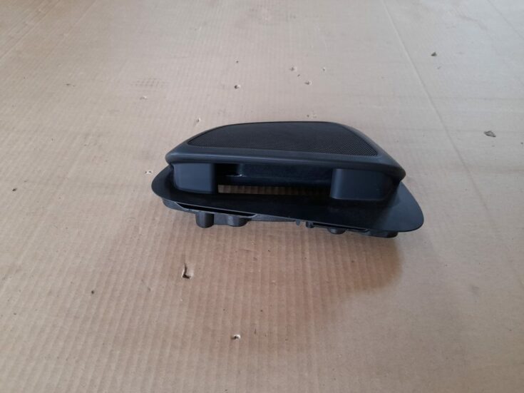 Mērinstrumentu paneļa skaļruņa apdare priekš VOLVO XC60 2009