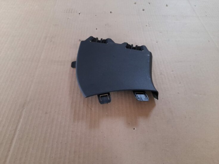 Salona plastmasa priekš VOLVO XC60 2009