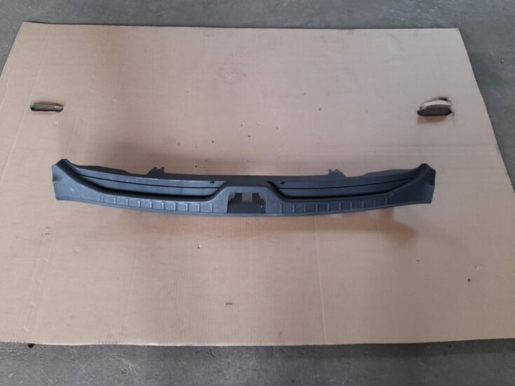 Bagažnieka nodalījuma sliekšņa uzlika priekš VOLVO XC60 2009