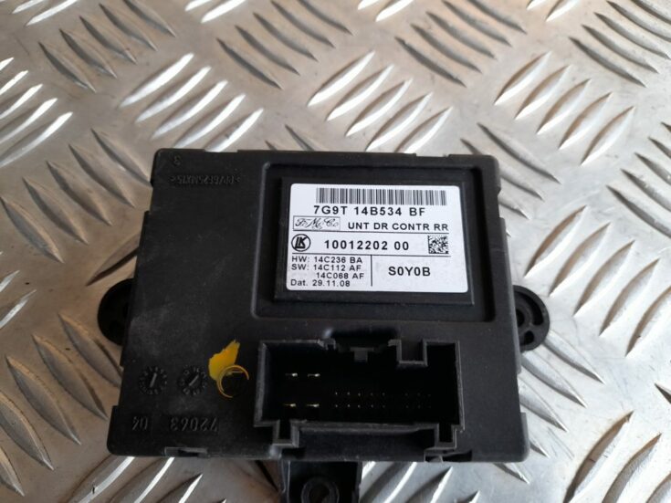 Aizmugurējo labo durvju vadības bloks priekš VOLVO XC60 2009