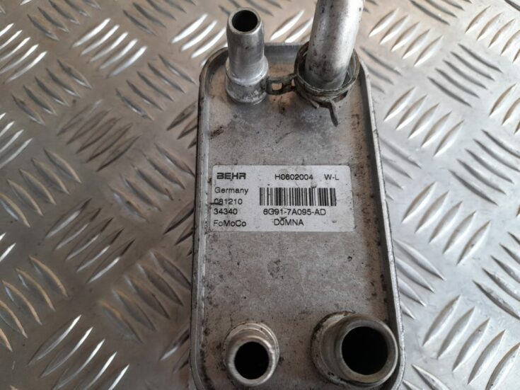 Eļļas radiators priekš VOLVO XC60 2009