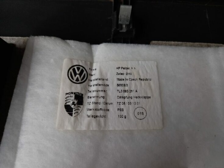 Bagāžnieka vāka liela apdare priekš VW TOUAREG 2007
