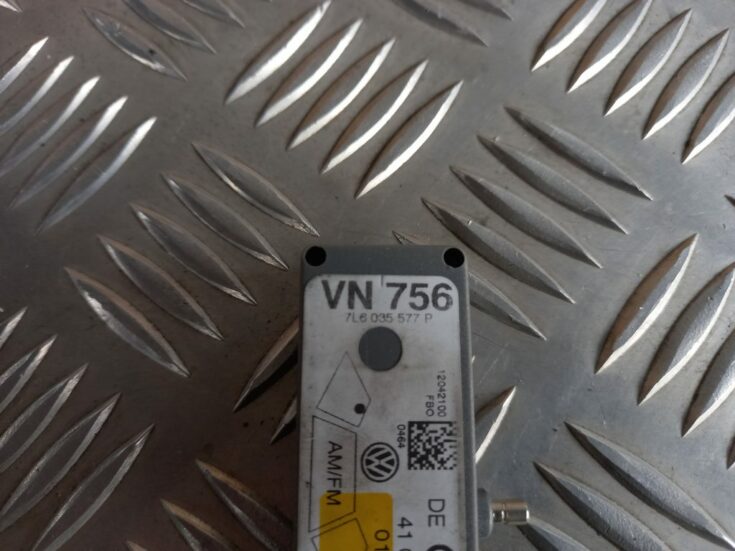 Antenas pastiprinātāja bloks priekš VW TOUAREG 2007