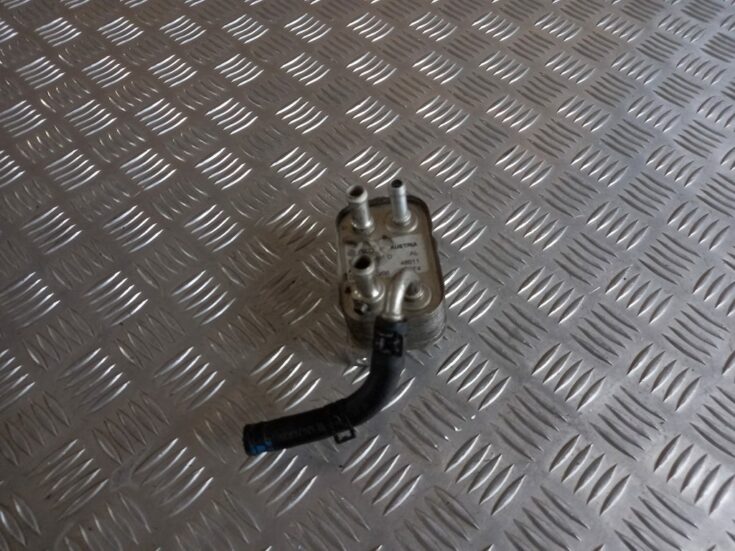 Eļļas radiators priekš VW TOUAREG 2007