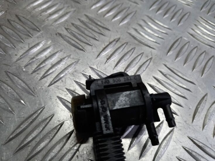 Solenoīda vakuuma vārsts priekš VW TOUAREG 2007
