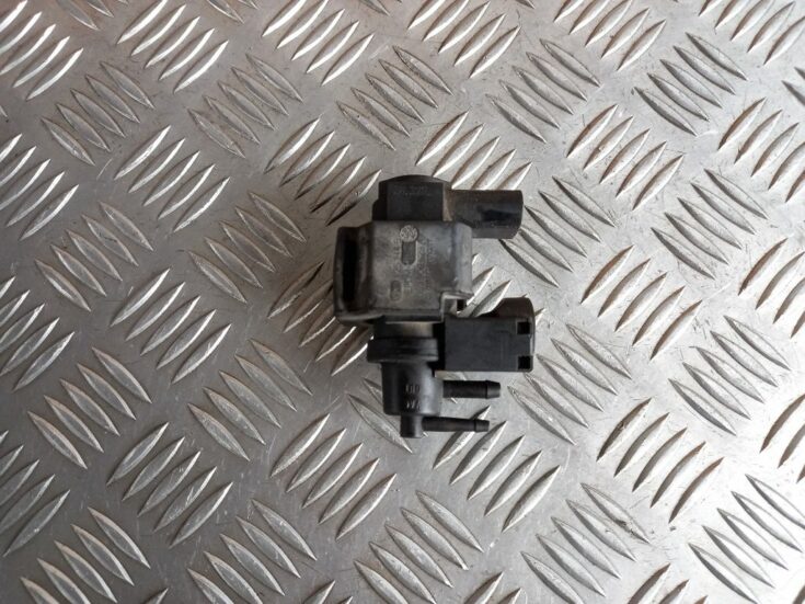 Solenoīda vakuuma vārsts priekš VW TOUAREG 2007