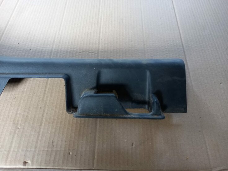 Sliekšņa priekšēja kreisa uzlika (salonā) priekš MITSUBISHI LANCER 2009