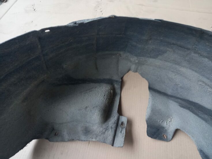 Aizmugurējais labais paspārns priekš VW PASSAT CC 2009