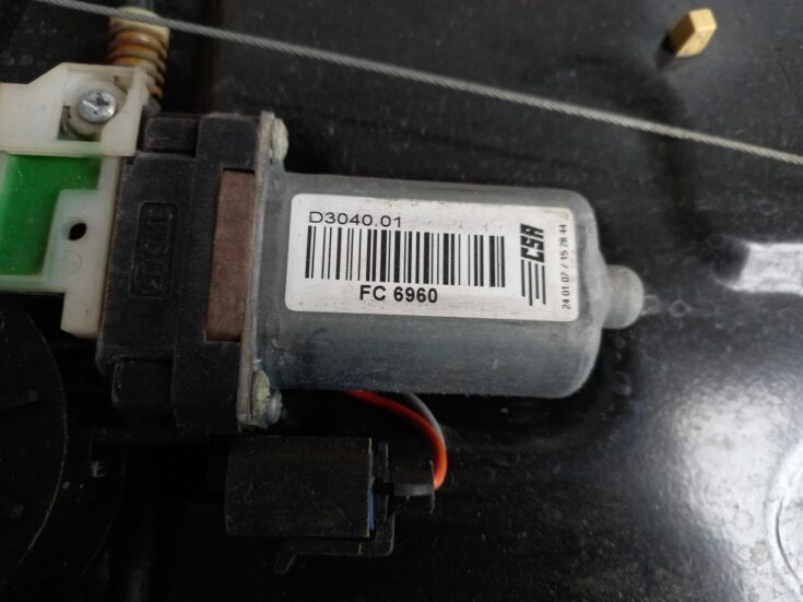 Stikla pacelšanas mehānisma panele priekš LAND ROVER FREELANDER 2007