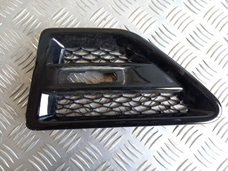 Priekšēja spārna uzlika/moldings priekš LAND ROVER FREELANDER 2007