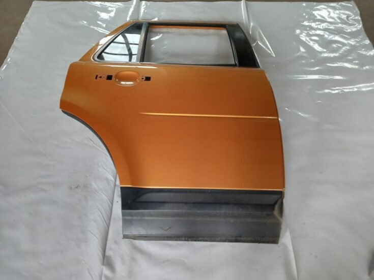 Aizmugurējās labās durvis priekš LAND ROVER FREELANDER 2007