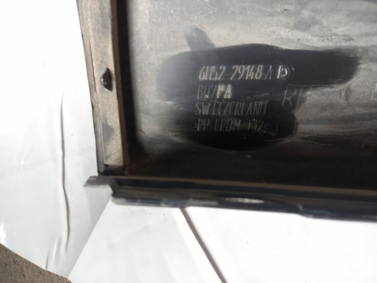 Aizmugurējas salona statnes apdare priekš LAND ROVER FREELANDER 2007