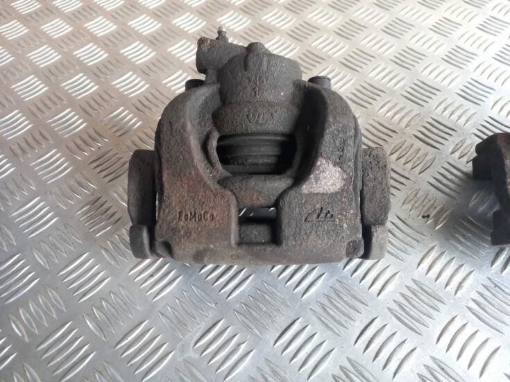 Priekšējais labais suports priekš LAND ROVER FREELANDER 2007