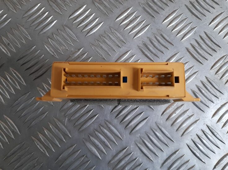 Piekabes āķa vadības bloks priekš DODGE JOURNEY 2008