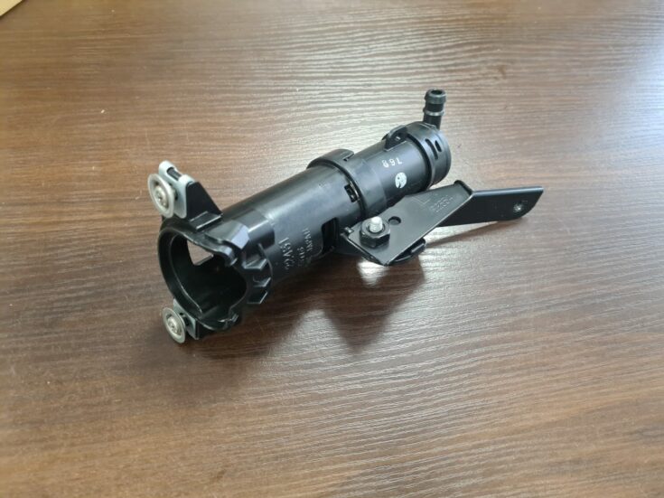 Lukturu mazgātāja sprausla priekš Honda Accord 2008-  76885SEAS03