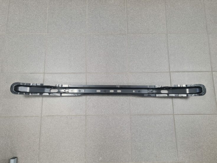 Radiatora kronšteins priekš TOYOTA 5710435061