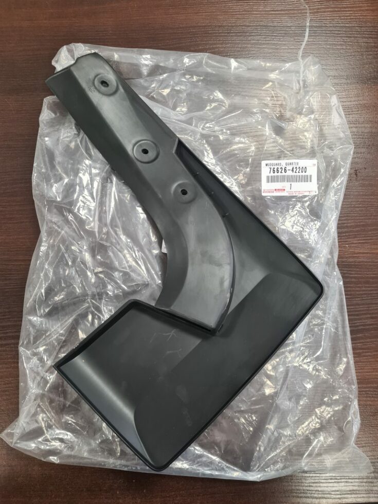 Aizmugurējais kreisais dubļusargs priekš Toyota RAV  2000-2005 7662642200