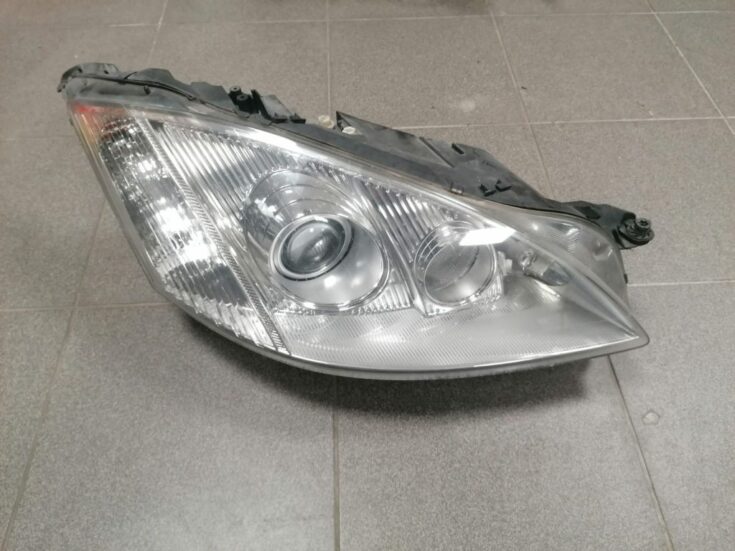 Priekšējais labais lukturis priekš Mercedes Benz S-class  2005-2009 1305235874