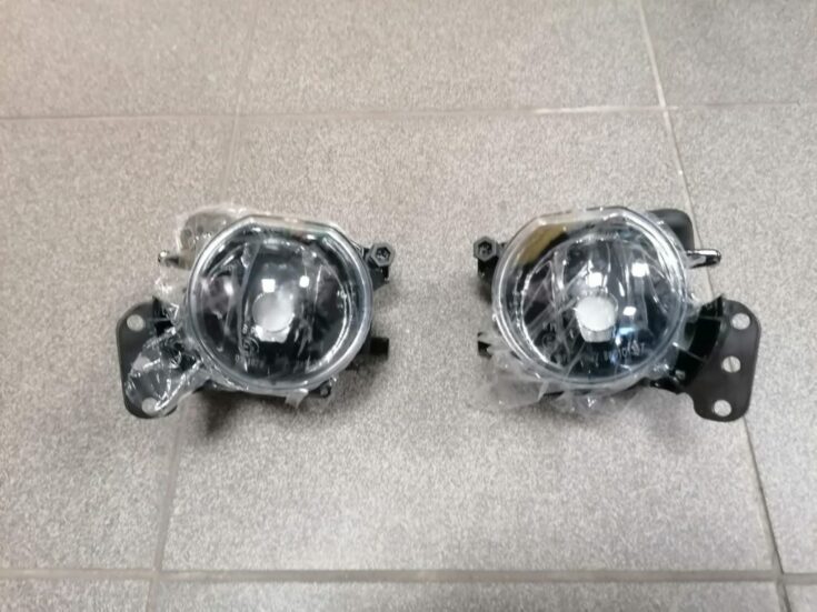 Miglas lukturis priekšā labajā pusē priekš BMW 330D E91 2008 TOURING