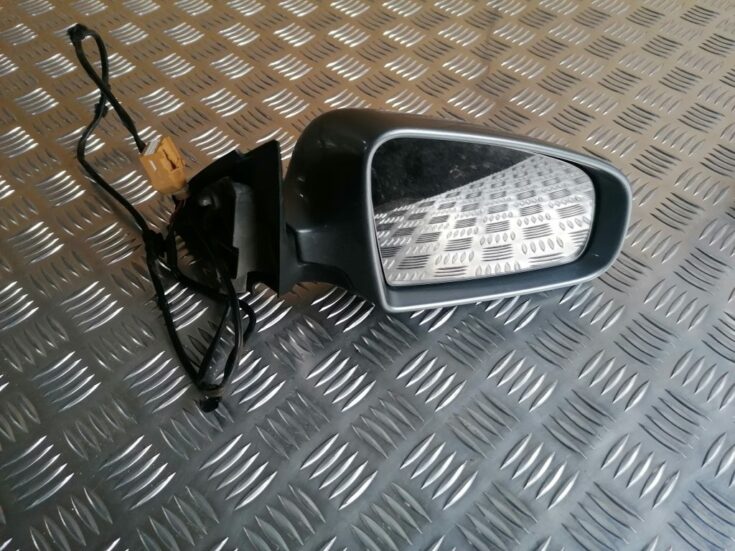 Ārējais spogulis, pa labi priekš AUDI A4 2007