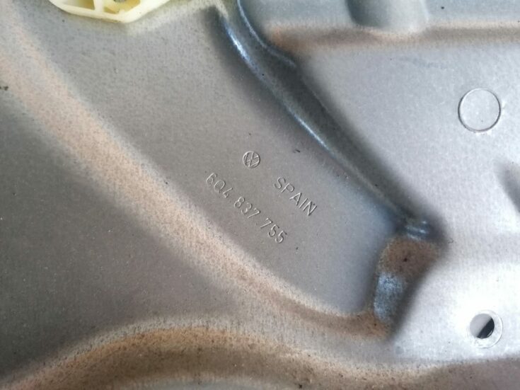 Stikla pacelšanas mehānisma panele priekš VW POLO 2008