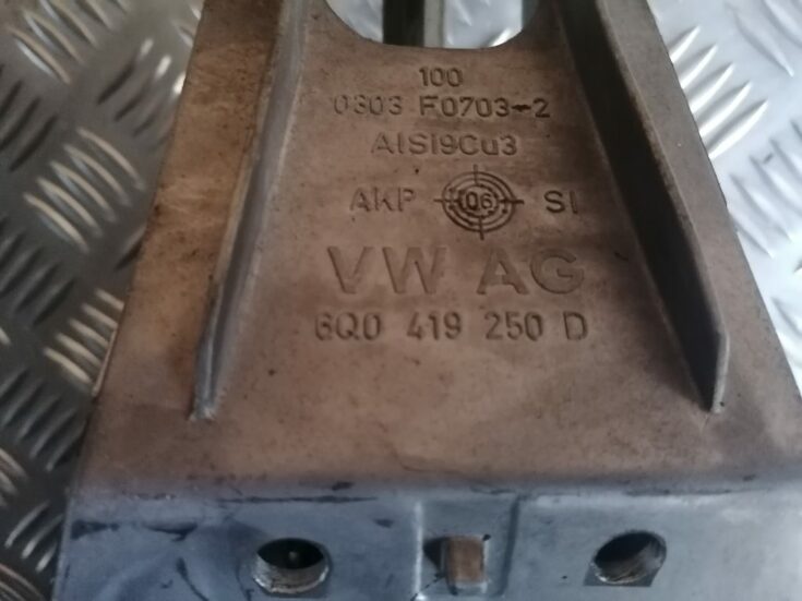 Stūres statne priekš VW POLO 2008