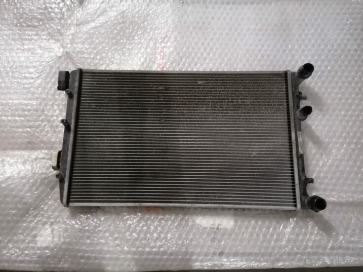 Dzesēšanas radiators priekš ŠKODA FABIA 2008