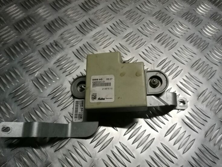 Antenas pastiprinātāja bloks priekš BMW 330D E91 2008 TOURING